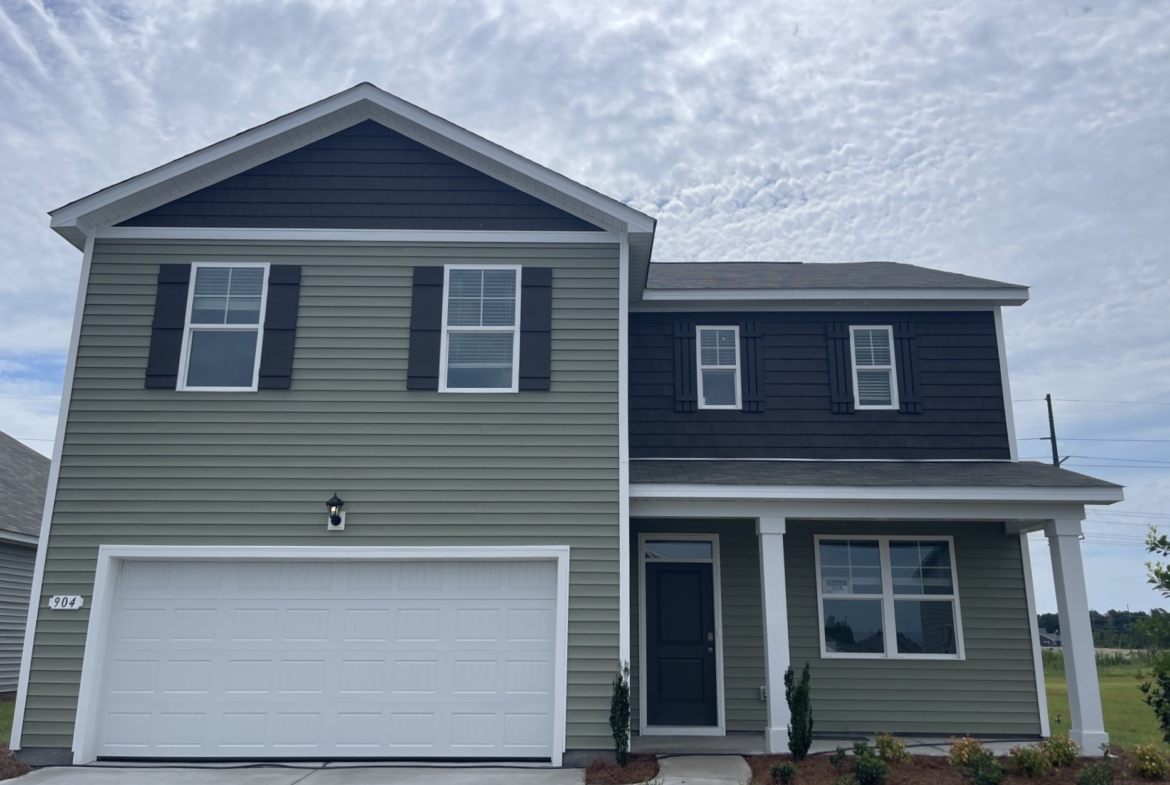 Front of property - 904 Green Garden Way