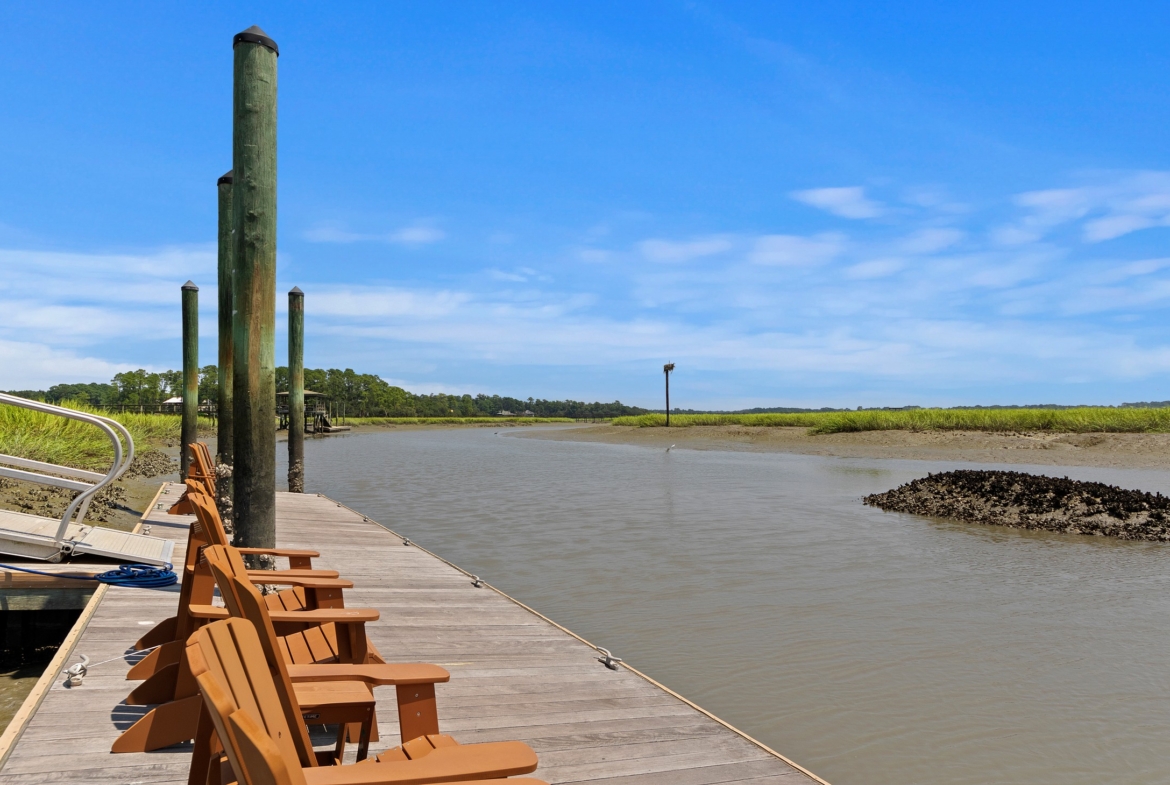 98 Ponvert - Community Dock