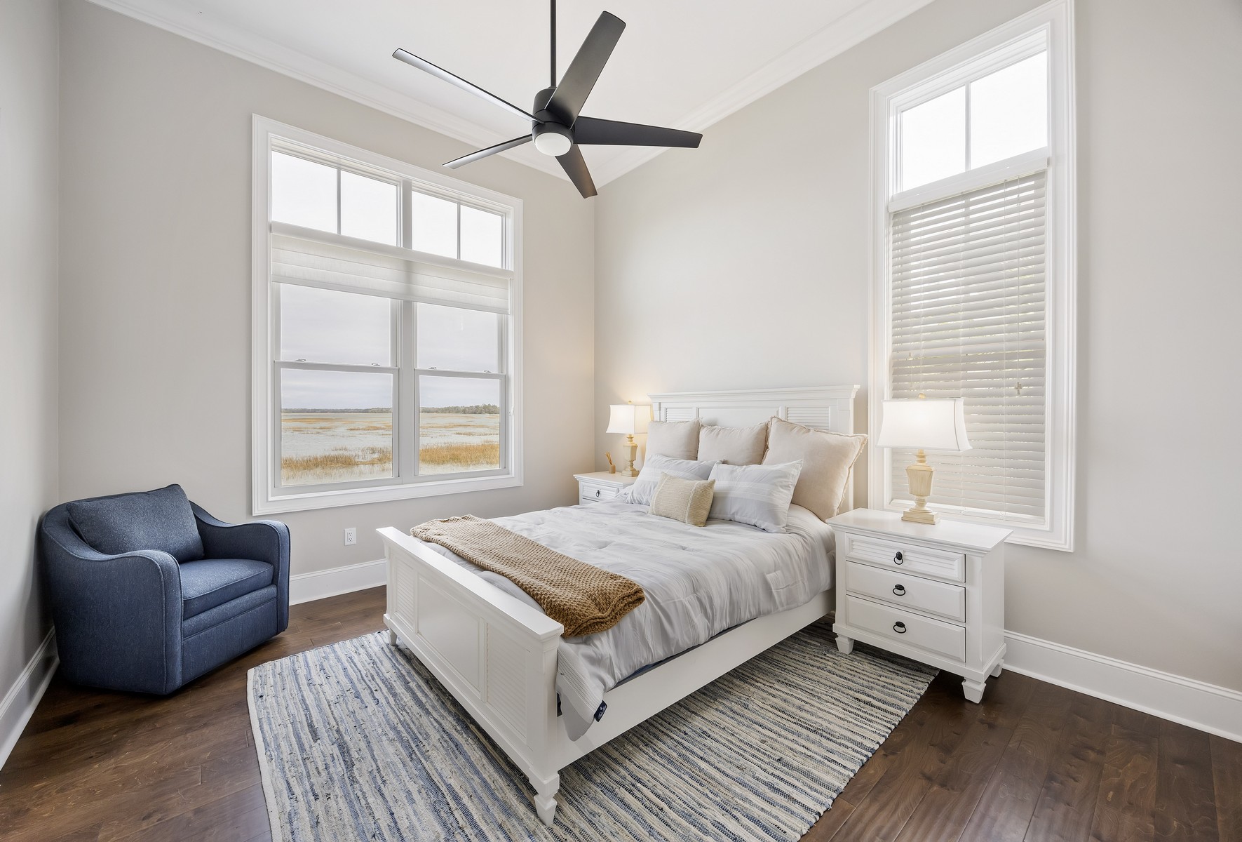 58 Lady Slipper - bedroom