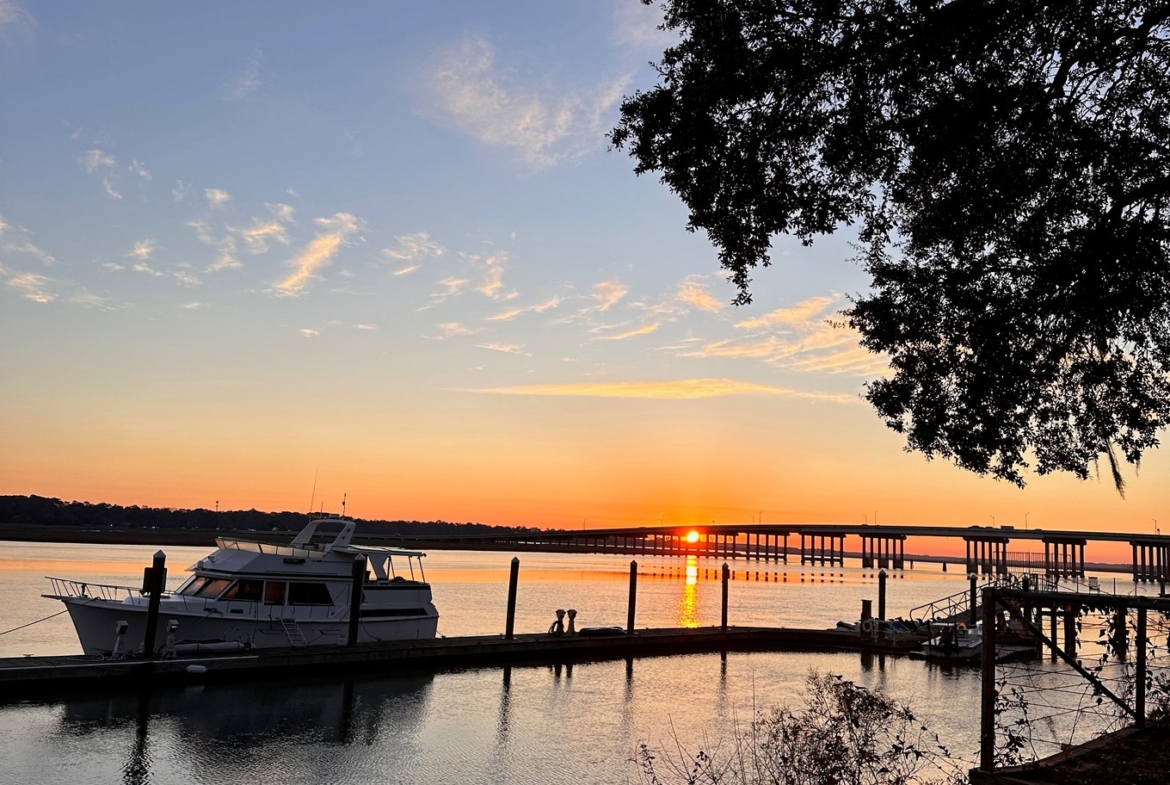 Dock in area