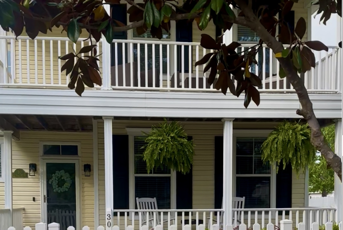 30 3rd Ave - front of property