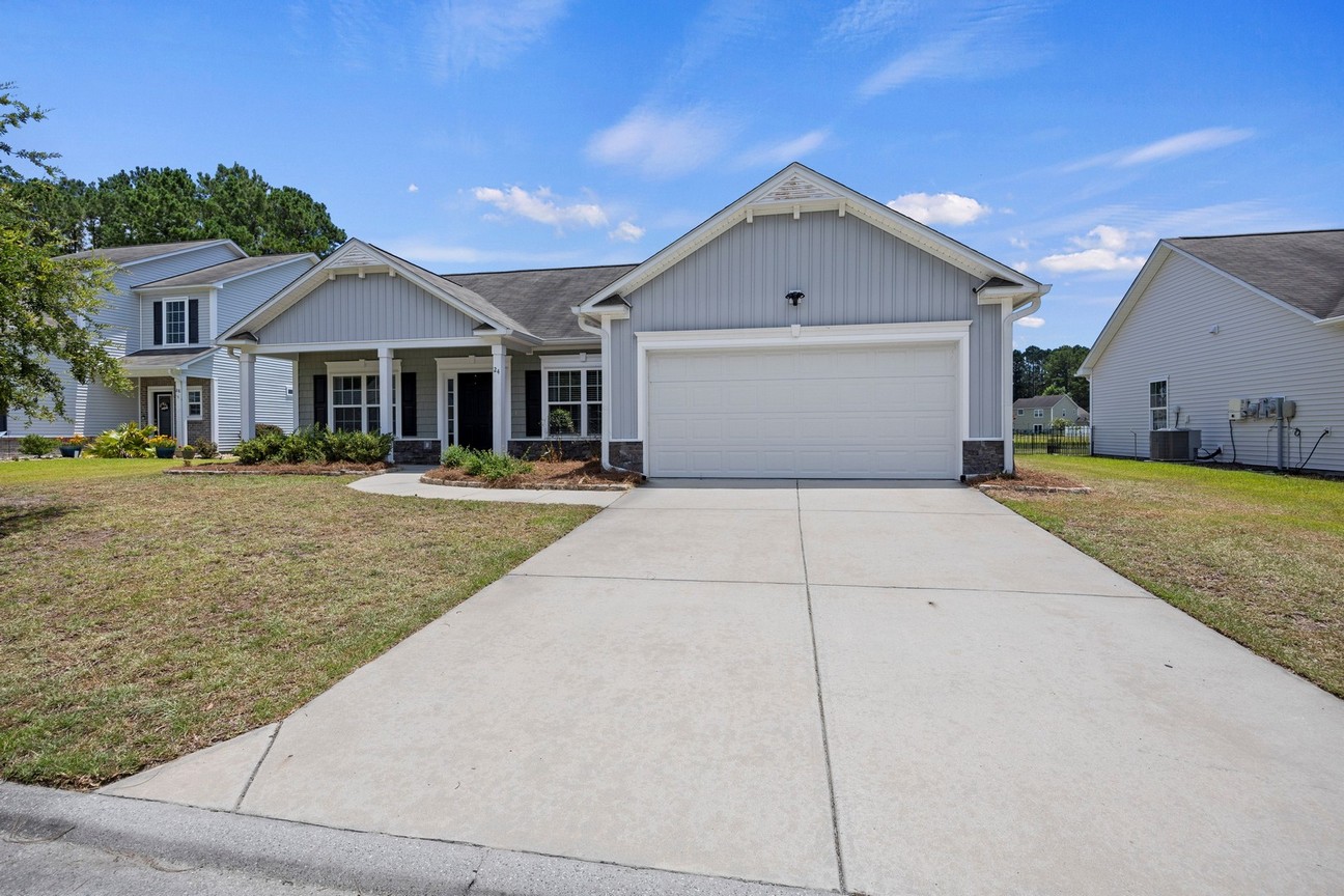24 Sand Live Oak - front of property