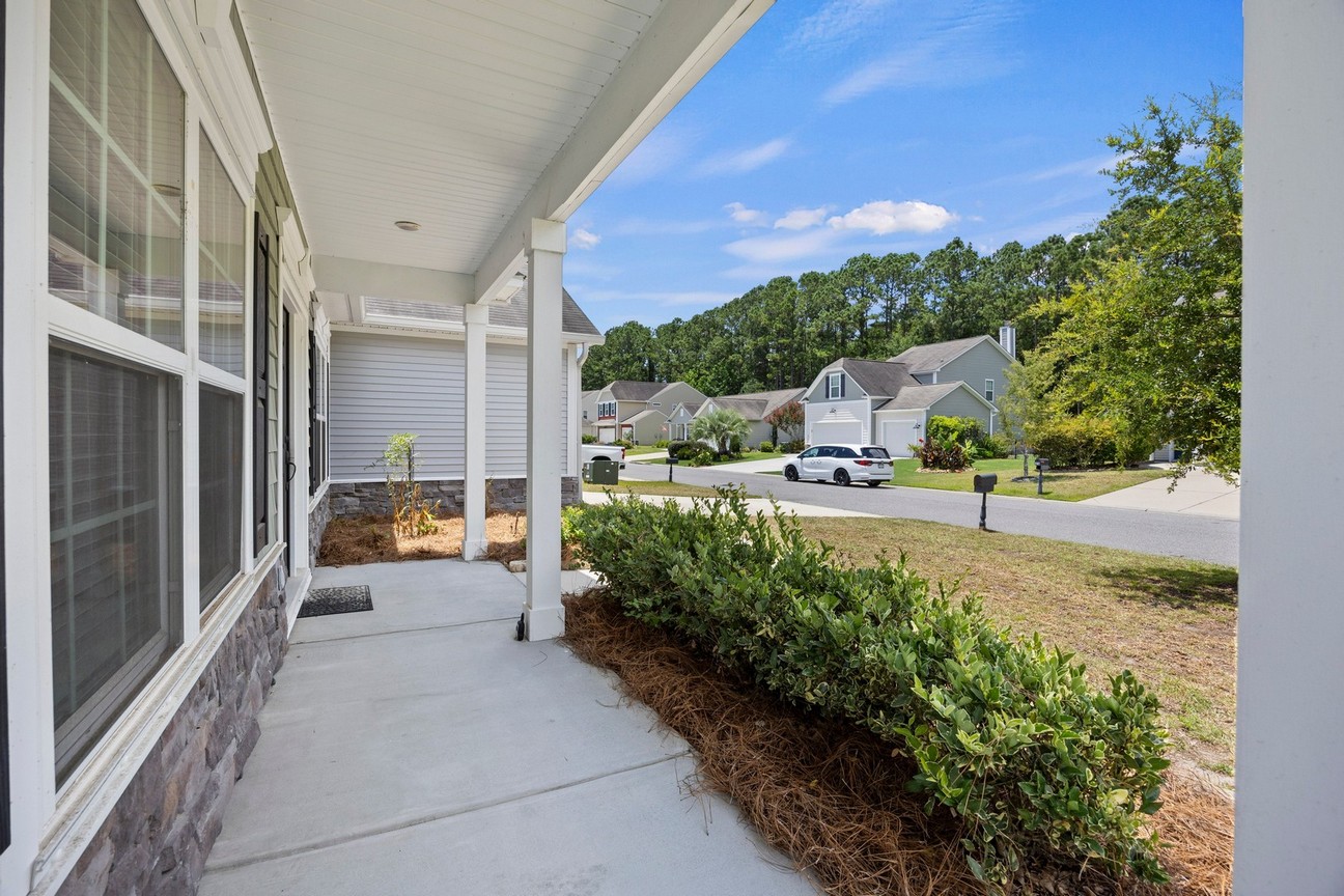 24 Sand Live Oak - front porch