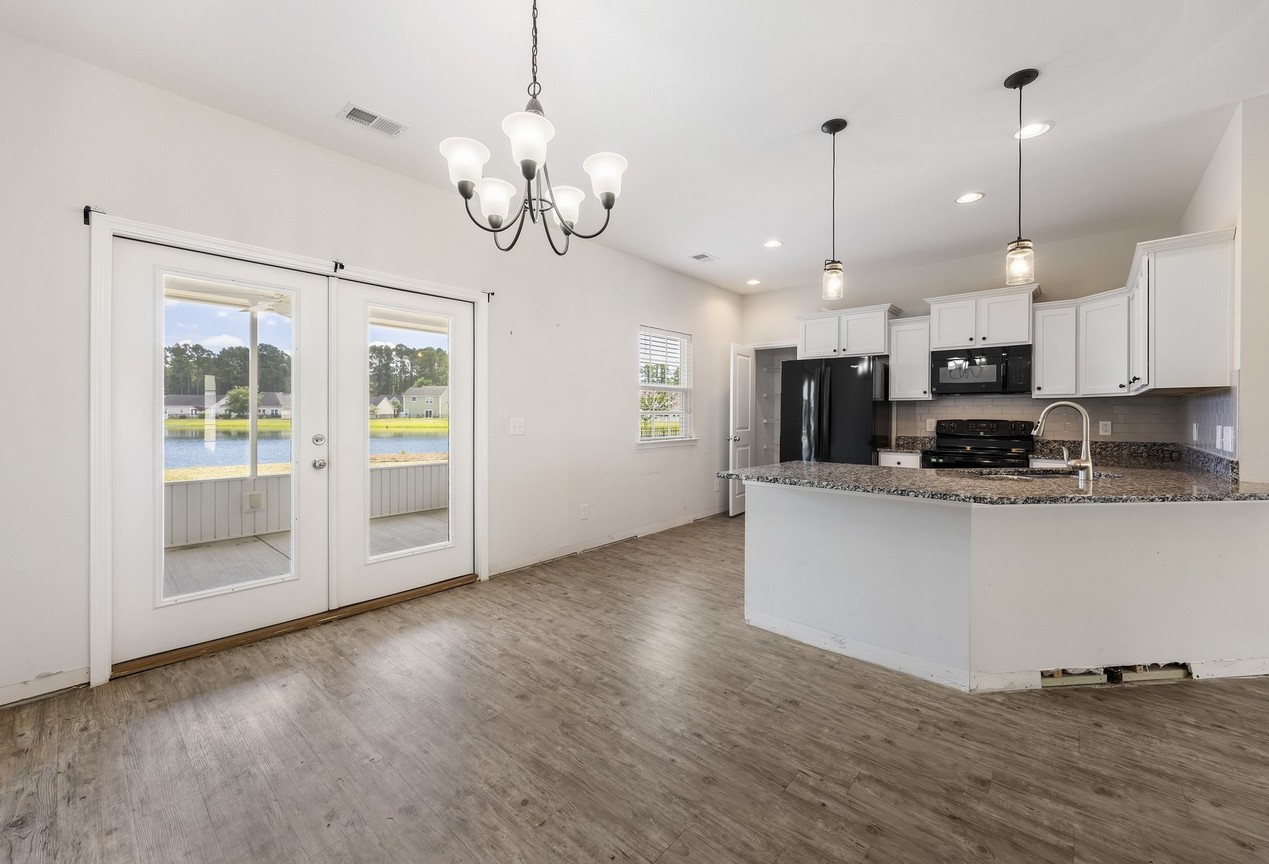 24 Sand Live Oak - kitchen