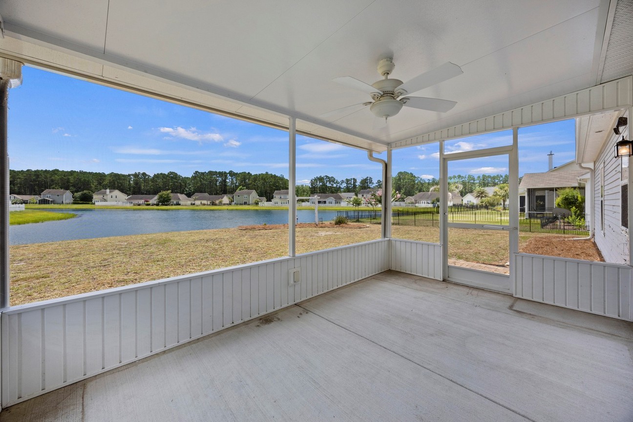 24 Sand Live Oak - screened porch