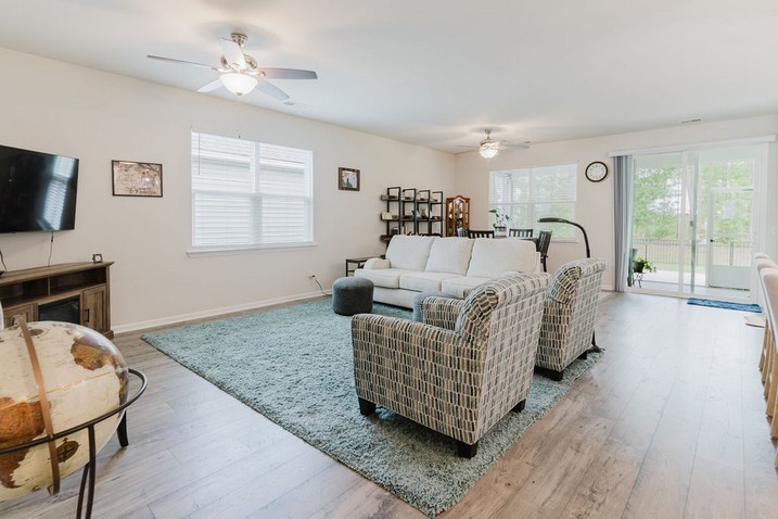 497 Rye Creek - Living Room