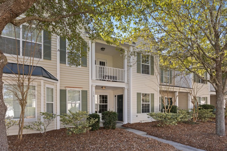 116 Slater St - Front of Property