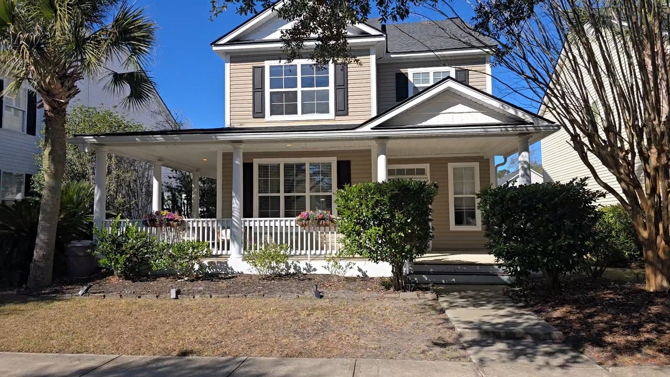 154 Regent Ave - front of property