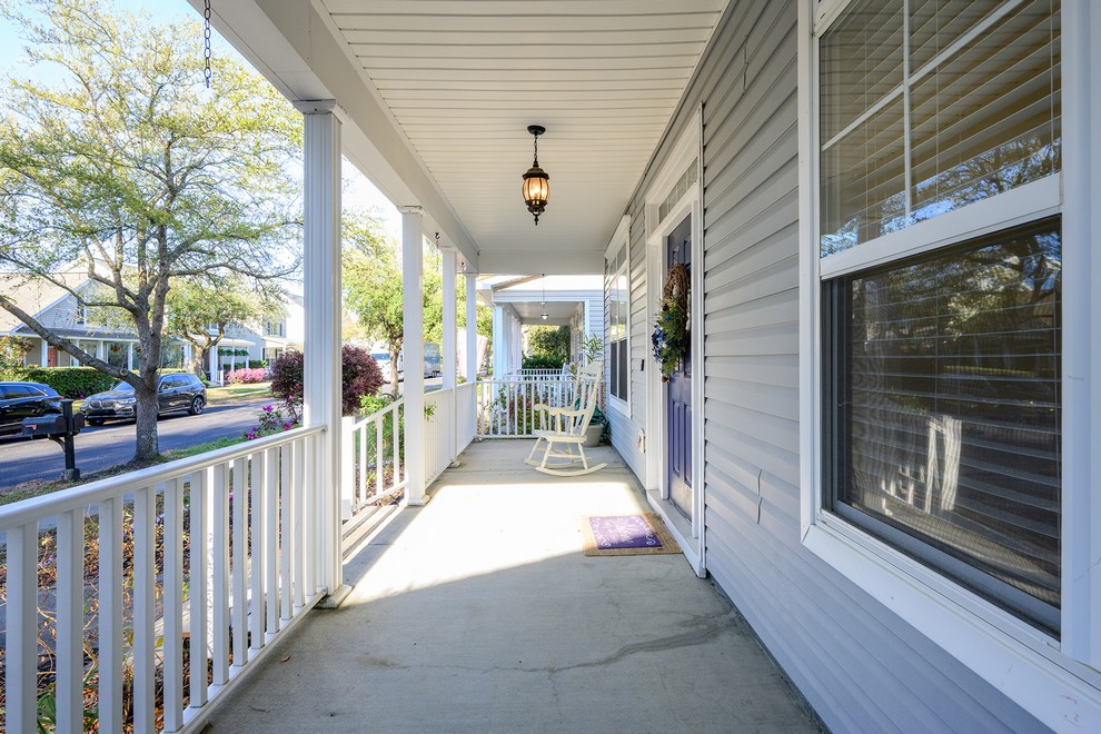 16 5th Ave - Front Porch of Property