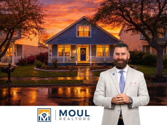 16 5th Ave - Agent in front of Property