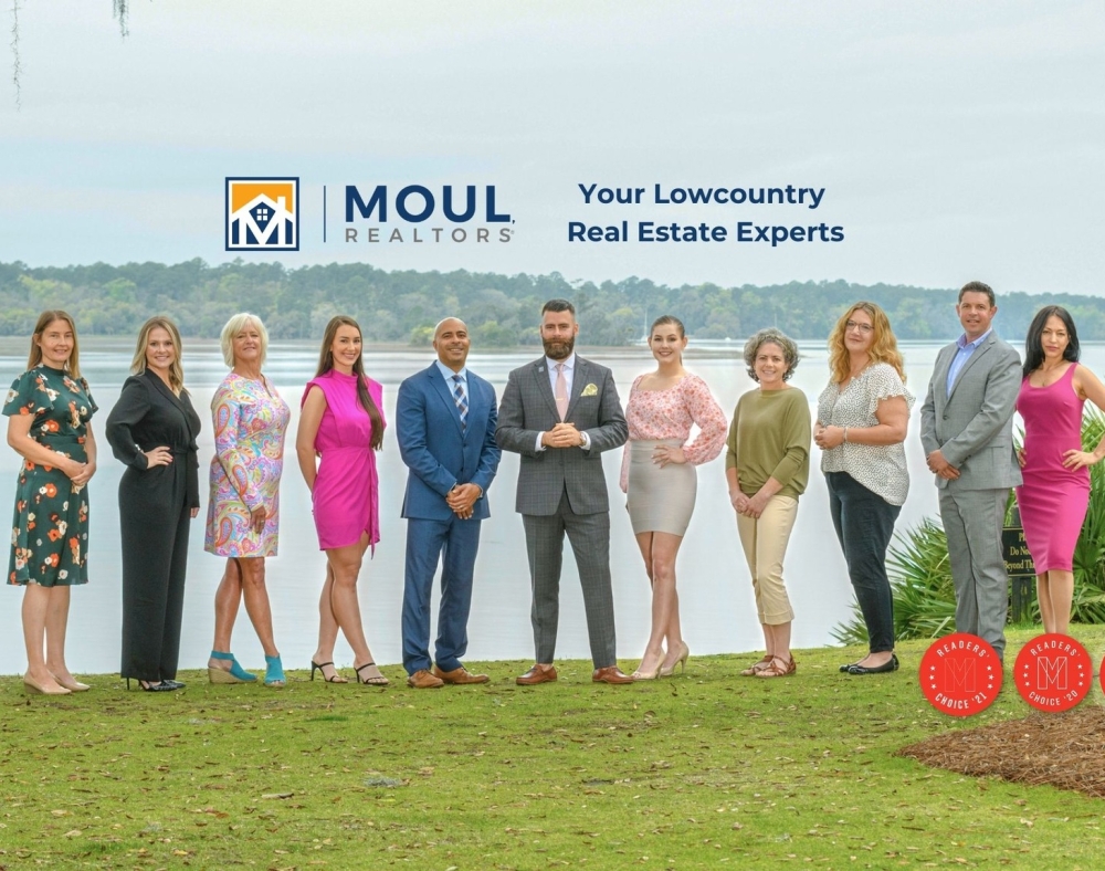 Moul, REALTORS Team Photo Outside May River